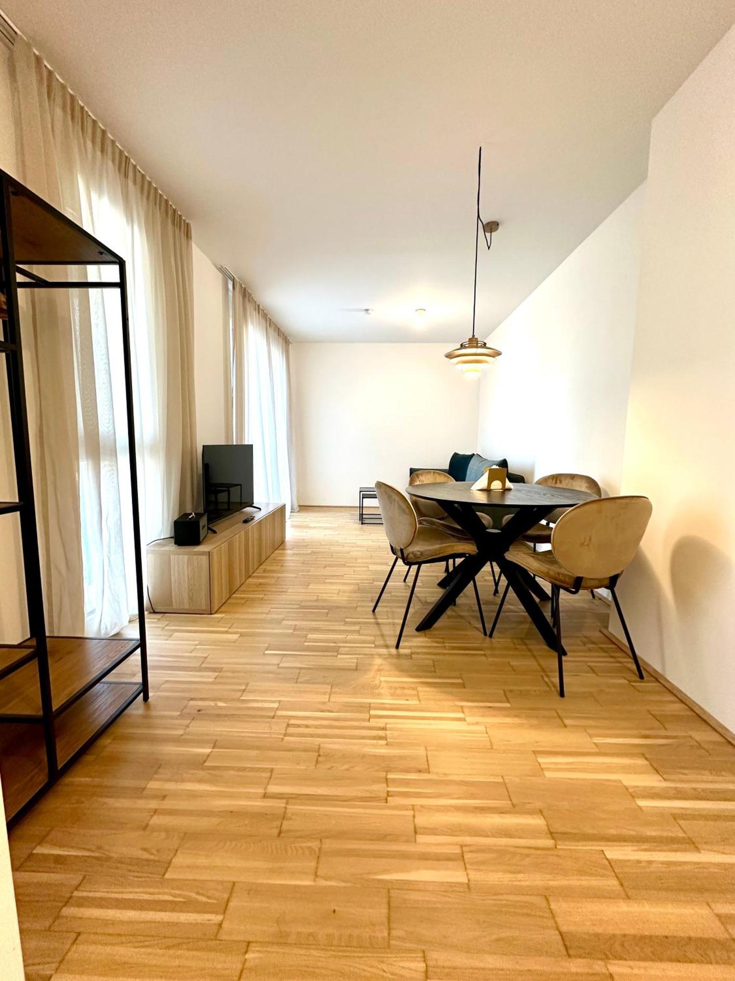 Coho City Apartments Mit Hauseigener Tiefgarage Viena Exterior foto