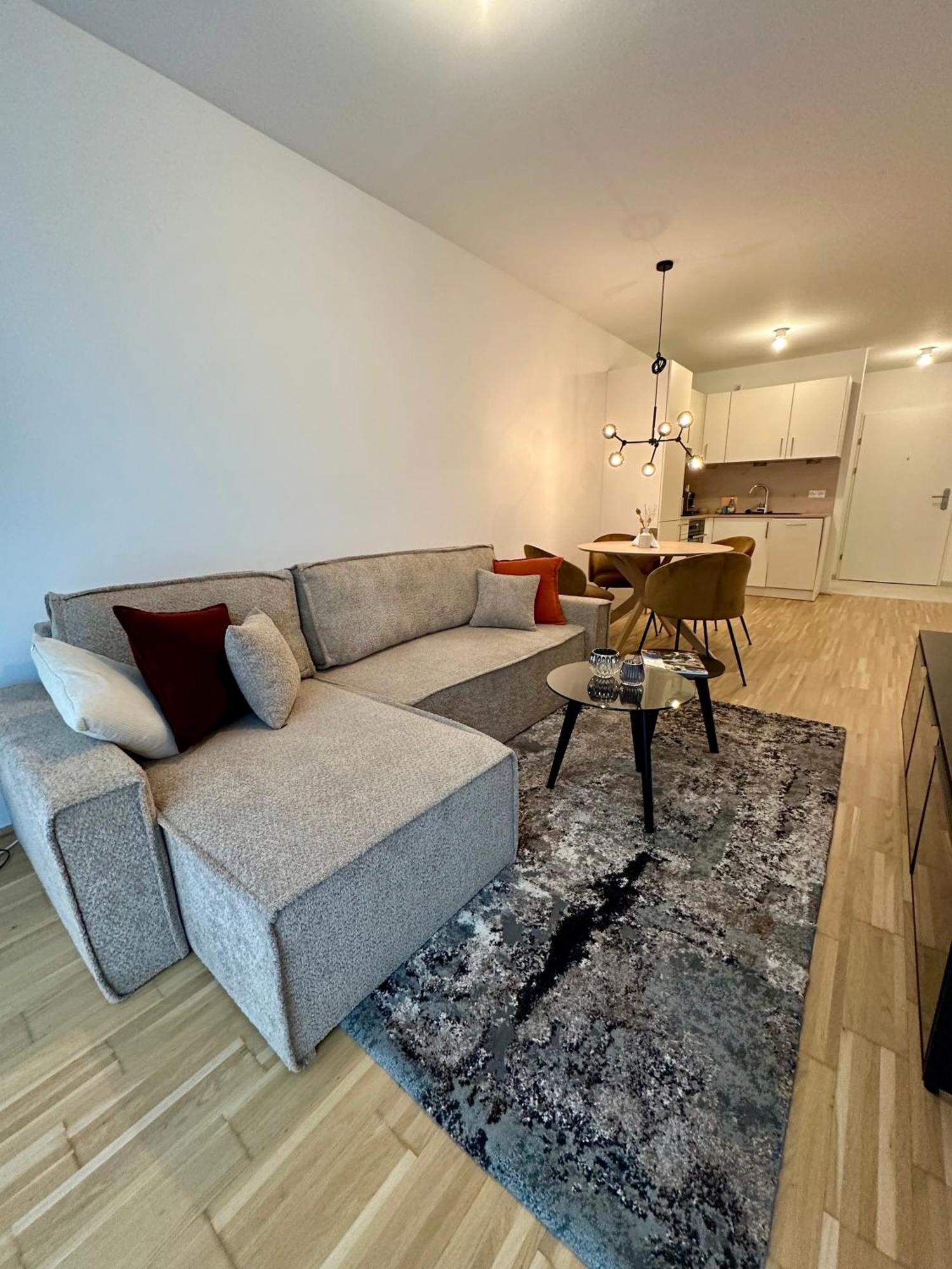 Coho City Apartments Mit Hauseigener Tiefgarage Viena Exterior foto