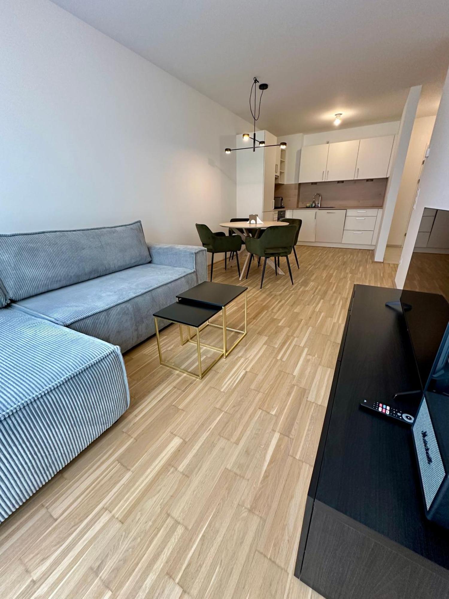 Coho City Apartments Mit Hauseigener Tiefgarage Viena Exterior foto