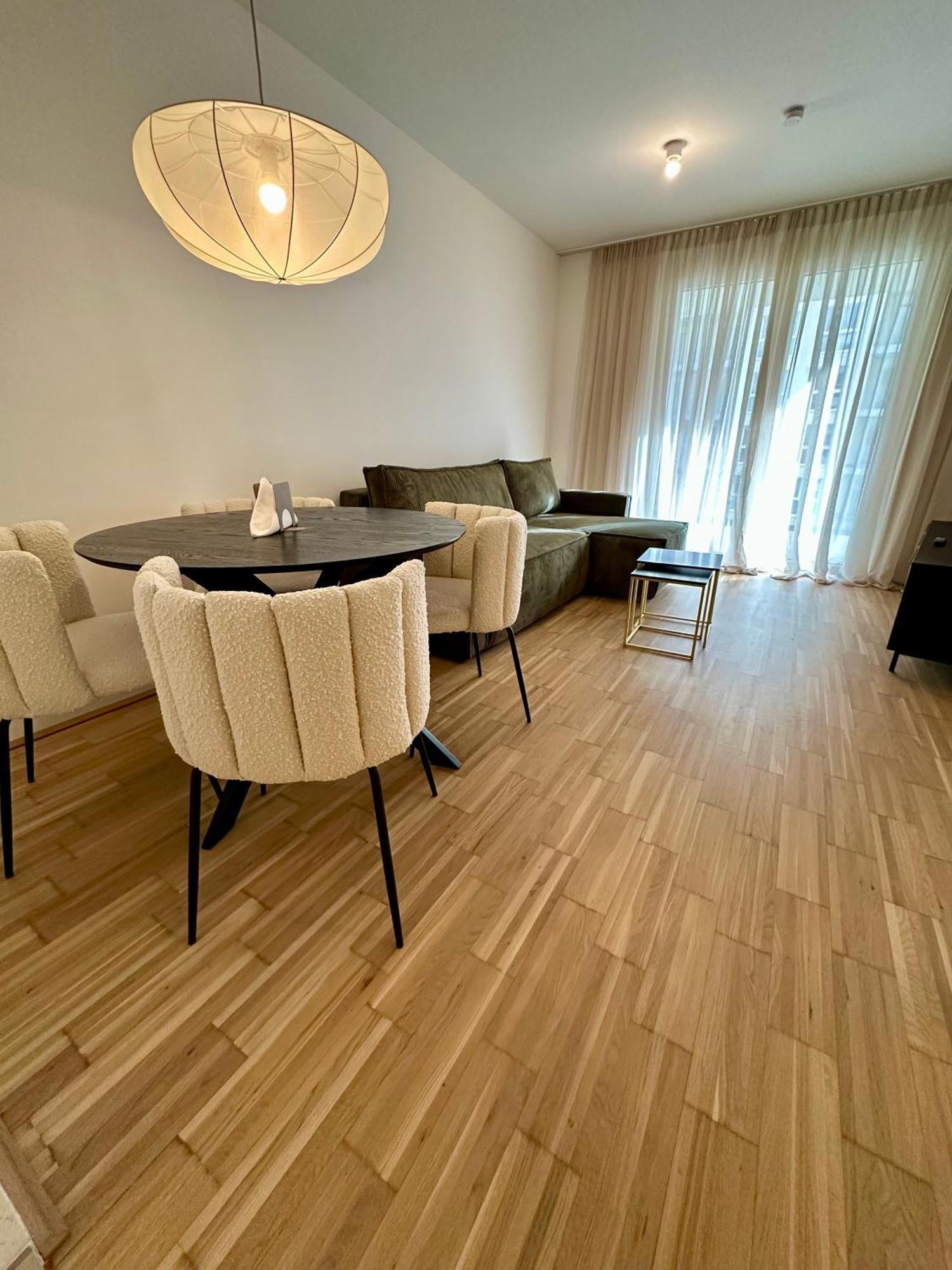 Coho City Apartments Mit Hauseigener Tiefgarage Viena Exterior foto