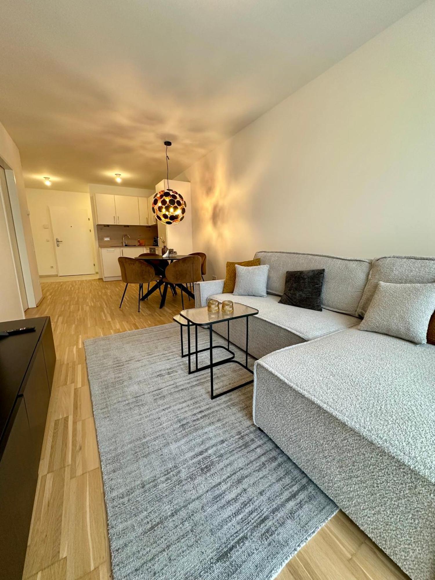 Coho City Apartments Mit Hauseigener Tiefgarage Viena Exterior foto